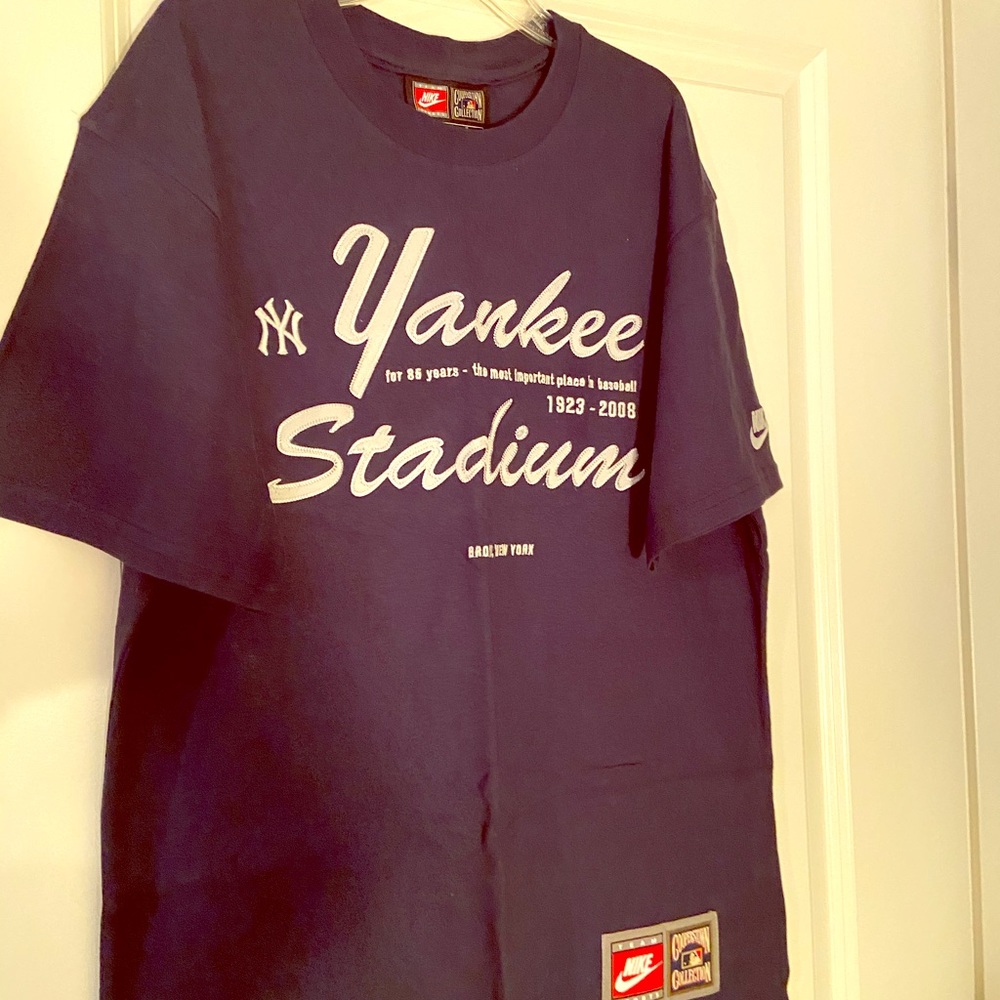 Yankees Medium T